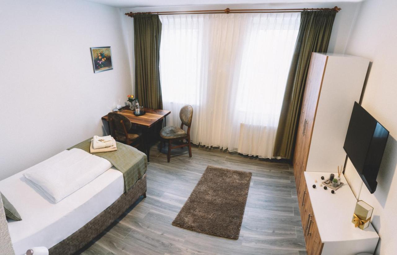 E&B Hotel Korb エクステリア 写真