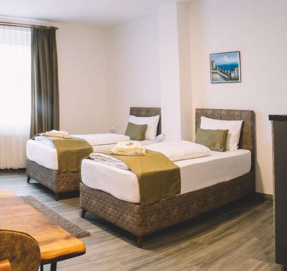 E&B Hotel Korb エクステリア 写真